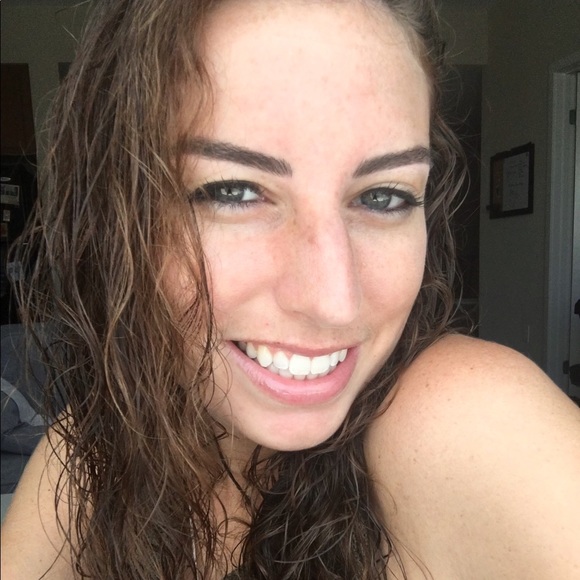 Meet your Posher, Lily - Picture 1 of 1